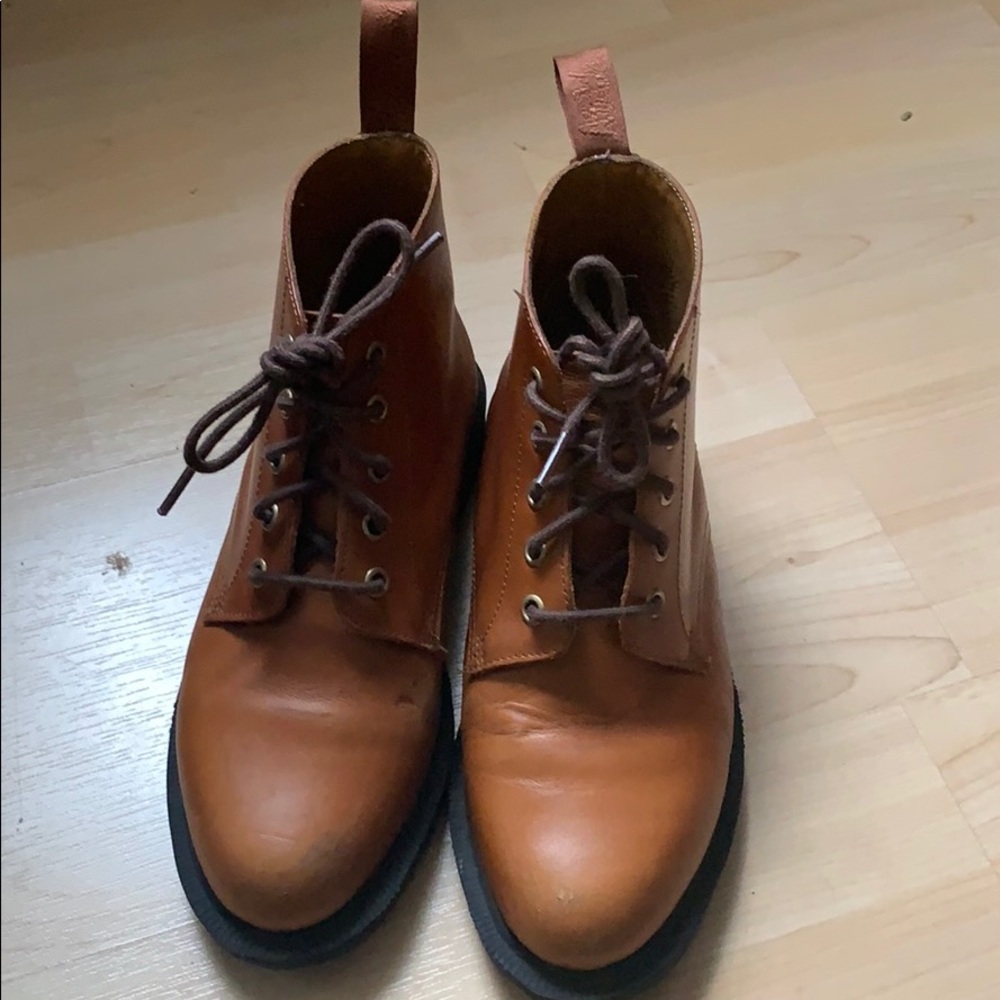 Doc Martens Emmeline Boot